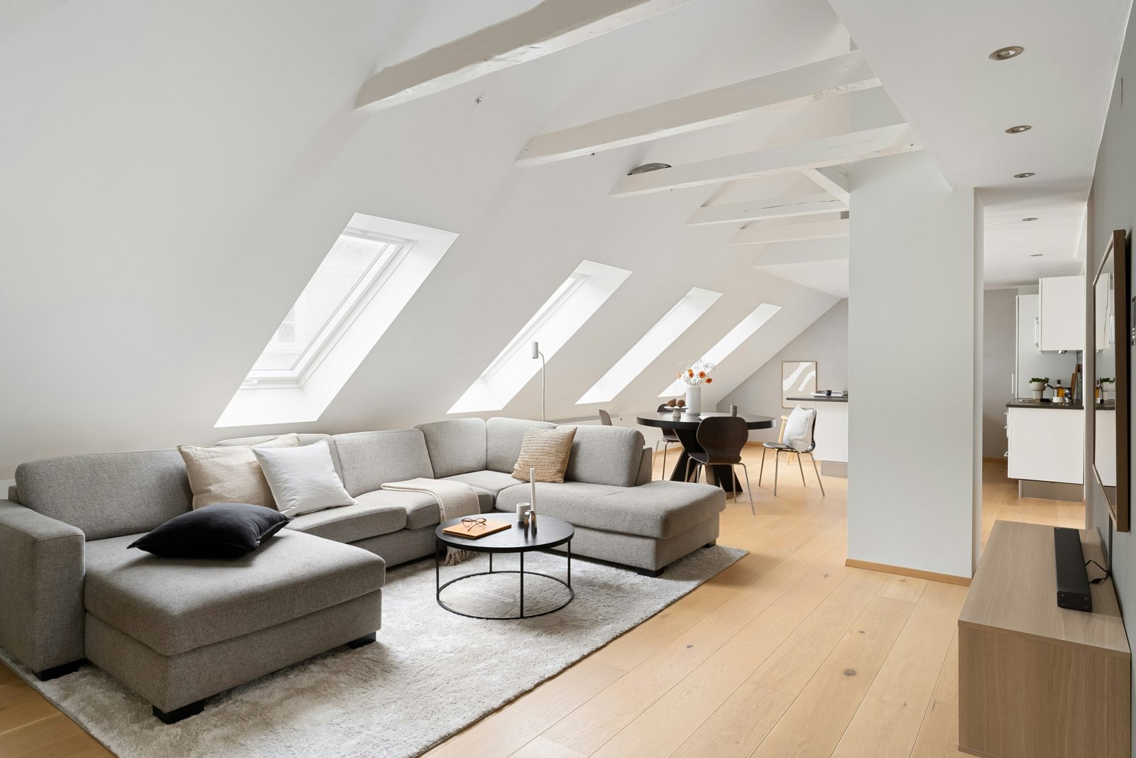 A beautiful spacious living room with no clutter, which allows one to easily see when something is out of place